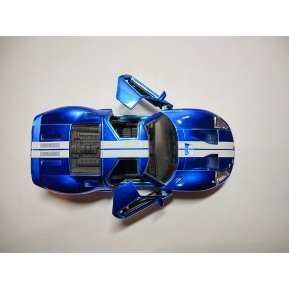 Jada Die Cast 2005 Ford GT 1:32 Scale Like the Real Thing - Picture 8 of 12